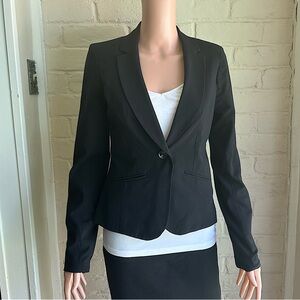 Xhilaration size small black basic contemporary work blazer